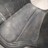 Pr Neoprene Closed Boots, velcro *fair, dirt, older, rough edges, faded, velcro: frayed, curled & threads
