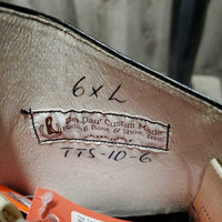 Pr Thin Dress Boots, Pull On *gc/vgc, older, clean, residue, scratches, chips, sticker residue
