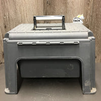 Step Stool - Grooming Tote Box *gc, dirty, dusty, scuffs, scratches, no inner tray
