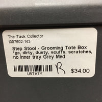 Step Stool - Grooming Tote Box *gc, dirty, dusty, scuffs, scratches, no inner tray
