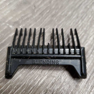 Single Speed Cordless Clippers, Blades, Cover, Charger, 5 Plastic Guards *gc, clean, broken teeth, WORKS (needs charge), older