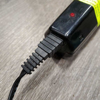 Single Speed Cordless Clippers, Blades, Cover, Charger, 5 Plastic Guards *gc, clean, broken teeth, WORKS (needs charge), older
