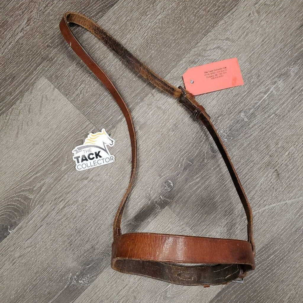 Flat Wide Cavesson Noseband *gc/fair, dirt, stains, v.dry, v.stiff, creases