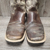 Square Toe Cowgirl Boots *gc, dirt, stains, rubs, sole wear, scratches, scuffed toes, unstitched seam PROCEEDS DONATED
