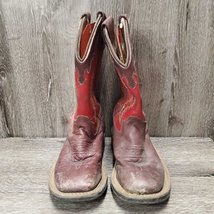 Children's Square Toe Cowboy Boots *gc, dirt, toe scuffs, scratches, sm lining tears PROCEEDS DONATED