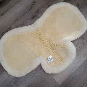 Fitted Sheepskin Hunter Saddle Pad, rolled edge *gc, older, pilly, dingy, mnr hair, stains, mnr thin edges