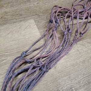 Lg Hole Thin Nylon Rope Hay Net, extra string *gc/fair, rubs, frayed, rust, clean, faded, discolored