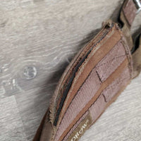 Memory Foam & Nylon Web Girth, 2x els, Center D Ring *fair, clean, v.torn edges, breaking elastics