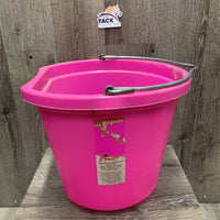 Flat Back Plastic Bucket *vgc, mnr dirt, scuffs, crack
