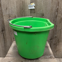 Flat Back Plastic Bucket *vgc, mnr dirt, scuffs, tape, chews
