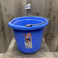 Flat Back Plastic Bucket *vgc, mnr dirt, scuffs
