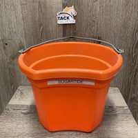 Flat Back Plastic Bucket *vgc, mnr dirt, scuffs, tape
