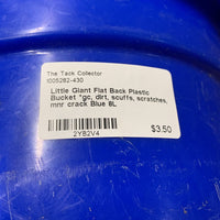 Flat Back Plastic Bucket *gc, dirt, scuffs, scratches, mnr crack
