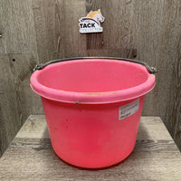 Round Plastic Bucket *gc, dirt, scuffs, scratches, marker
