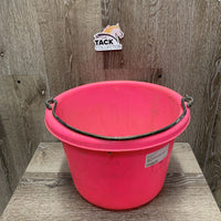 Round Plastic Bucket *gc, dirty, scuffs, scratches, marker
