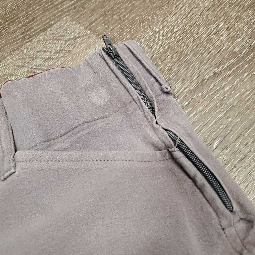 Side Zip Breeches *fair/poor, shrunk, v.puckered legs, faded, undone s ...