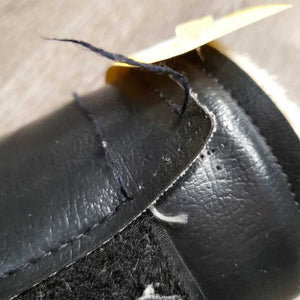 Closed Boots, Fleece, velcro *fair, clean, older, clumpy, stains, frayed edges, hairy velcro, unstitched, pilly, rips