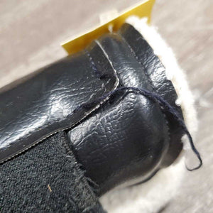 Closed Boots, Fleece, velcro *fair, clean, older, clumpy, stains, frayed edges, hairy velcro, unstitched, pilly, rips