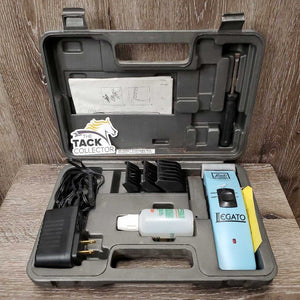 Cordless Clippers, Box, Blades, Cord, Oil, 3 Guards, screwdriver *gc, dirty, hairy *WORK, CHARGES, SOUND Great, Missing 1 Guard