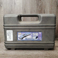 Cordless Clippers, Box, Blades, Cord, Oil, 3 Guards, screwdriver *gc, dirty, hairy *WORK, CHARGES, SOUND Great, Missing 1 Guard
