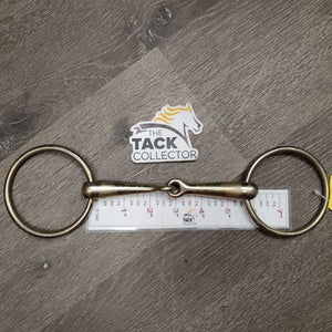 Med Loose Ring Snaffle Bit *gc, dirty, residue, scratches, rubs, discolored