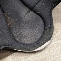 Closed Front & Hind Boots, velcro *fair, clean, faded, v.pilly, holey lining, loose thread, snags, hairy velcro
