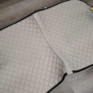 Quilt Dressage Saddle Pad *gc, mnr rubs, stains, threads, mnr hair