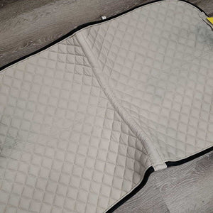 Quilt Dressage Saddle Pad *gc, mnr rubs, stains, threads, mnr hair