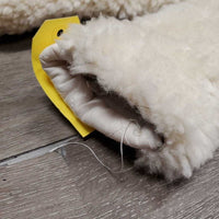 Quilt & Sheepskin Girth Cover *vgc/gc, clean, stains, clumpy, creases, loose threads, older, shrunk?
