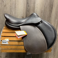 17" M *4.5" Voltaire Stuttgart Close Contact Saddle, 2 Billet Guards, Voltaire Brown/Blue Cover, PRO Foam Panels, Med Front & Back Blocks, Flaps: 13.5"L x 13.5"W Serial #: 1117 24 17 2A M/M PRO B15
