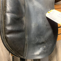 17" *Adj *M/W 5.5" Schleese Jane Savoie Dressage Saddle, Tan - Multi Fleece Cover, Air Panels, Short Panels, Lg Front Blocks, Flaps: 16"L x 12"W Serial #: 3466 H 0502
