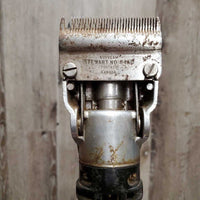 Single Speed Body Clippers, cord *gc, v.rusty, broken teeth *WORKS, SOUND GOOD, replaced cord, older, gunky eges
