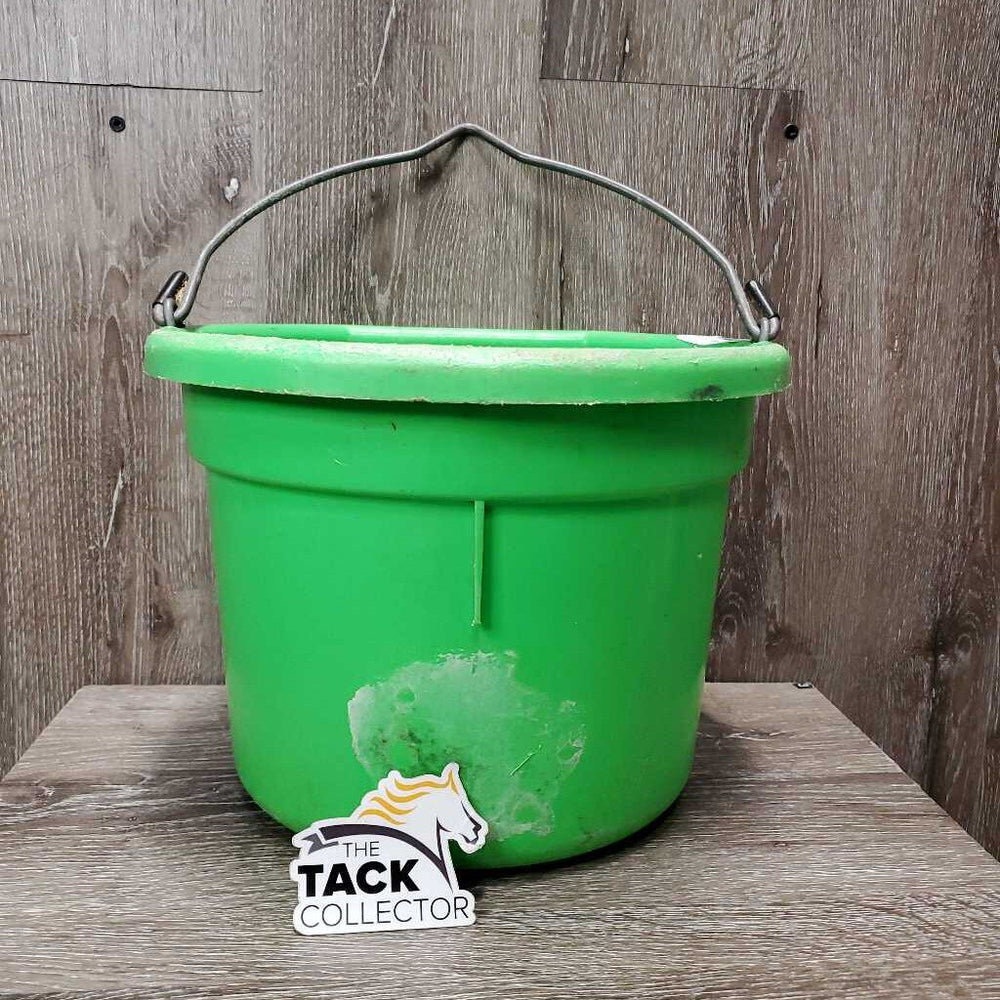 Flat Back Plastic Bucket *gc, clean, stains, rubs, scrapes, chews, scratches