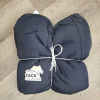 Quilt Stable Neck *vgc, mnr hair, dirt
