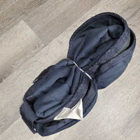 Quilt Stable Neck *vgc, mnr hair, dirt
