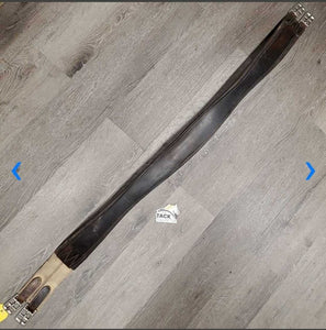 Narrow Leather Girth, 1x els *gc/fair, rusty, rubs, dirt, stiff, dry, torn els edges, hairy seams