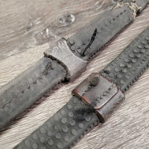 Soft Rubber Reins, thick leather finger stoppers *fair, v.dry, v.stiff, cracking, rubber: holey, thin, torn