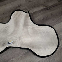 Classics III Quilt Fitted Hunter Saddle Pad, 1x piping *gc, rubs, dirt, stains, dingy underside, fuzzies, mnr fade
