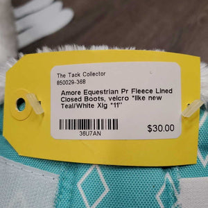 Pr Fleece Lined Closed Boots, velcro *like new