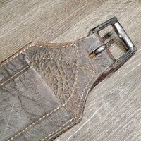 Hvy Leather Back Cinch, 2 Billets & Laces *gc/fair, clean, stains, v.scraped, sliced & cracked, chewed edges
