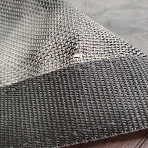 Mesh Trailer Window Screen, velcro *gc/fair, sm holes, bent mesh, puckered seams, clean, stains?residue, threads