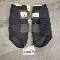 Pr Closed Boots, velcro *fair, pilly, mnr hair, dirt, velcro: loose & hairy, faded, rubs, snags
