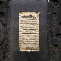 Pr Closed Boots, velcro *fair, pilly, mnr hair, dirt, velcro: loose & hairy, faded, rubs, snags