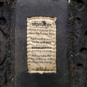 Pr Closed Boots, velcro *fair, pilly, mnr hair, dirt, velcro: loose & hairy, faded, rubs, snags