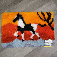 Latch Hook Trotting Horse Matt?Wall Hanging, finished/sewn cotton framed edges *like new/xc, clean