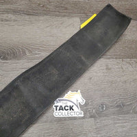 Neoprene Dressage Girth, velcro liner, x2 els *gc, mnr dirty & residue, hairy, rubs, bent keepers, older?