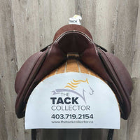 16.5 Adj *set XW *6.5" Schleese Obrigado Monoflap Dressage Saddle, Navy Schleese Cover, Wool Flocking, Shoulder Relief Panels, Rear Gusset Panels, Lg External Front Blocks, Flaps: 16"L x 10"W Serial #: B2 1 RW 16.5 M0640350424
