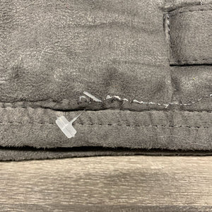 Thick Quilt Saddle Pad *gc, mnr hair, shavings, rough binding, threads, rubs, repairs, puckers, holey edges