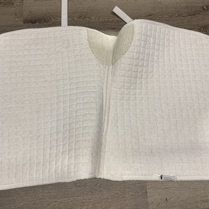Quilt Dressage Saddle Pad *vgc, hairy, mnr stains, pills, mnr dingy, threads