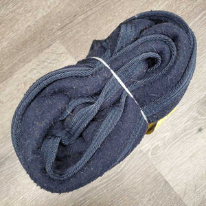Fleece Quarter Sheet *fair, pilly, hair, dirt, cut tail ties